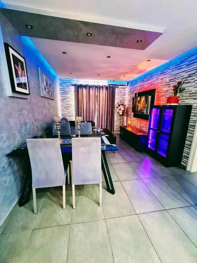 Hidden Lights Deluxe Apartment Ayia Napa Bagian luar foto
